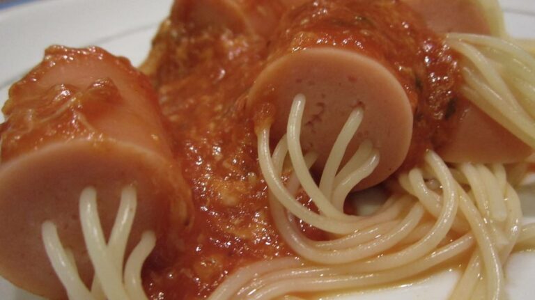 spaghetti sosis